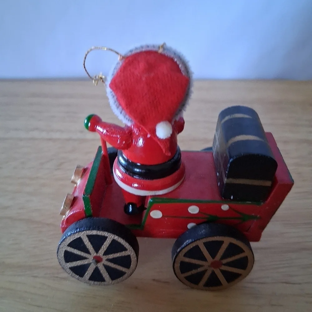 Festive Santa Claus Wooden Toy Car Christmas Ornament